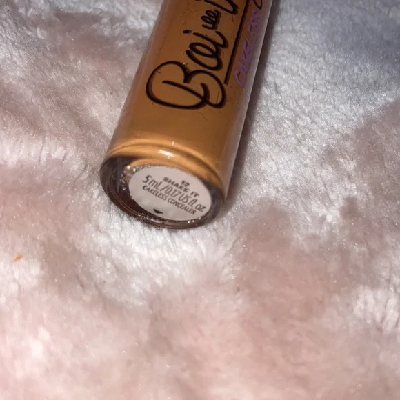 Benefit concealer - Picture 2 of 2